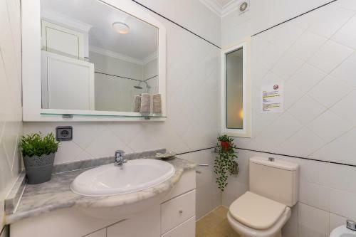 Sch�ne Villa Am Meer In Sant Elm - 3001
