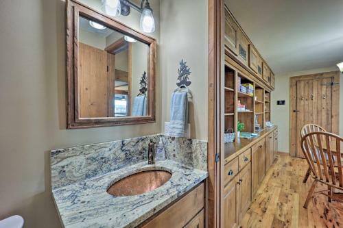 South Grand Lakefront Getaway With Deck And Dock!