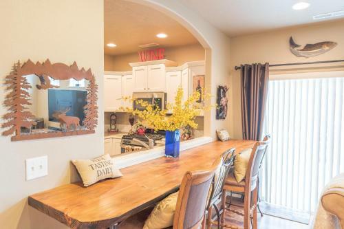 Eclectic Elaine Retreat
