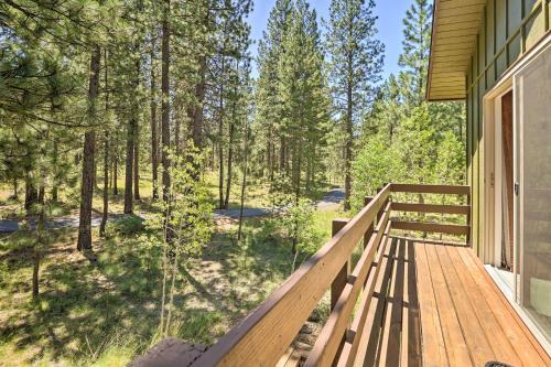 Forest Haven With Hot Tub - 1 Mi To Village!