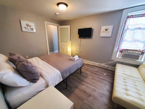 Apartamento 3 Bedroom Pet Friendly Unit With Small Kitchenette