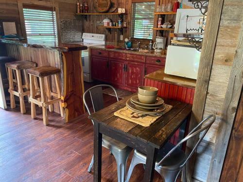8th St. Cowboy Haus I Biker Friendly I River