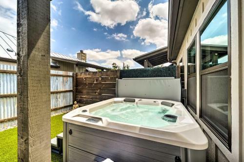 Apartamento Blissful Couples Getaway With Private Hot Tub!