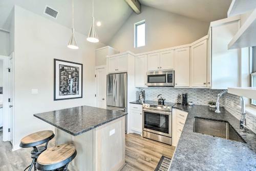Apartamento Blissful Couples Getaway With Private Hot Tub!