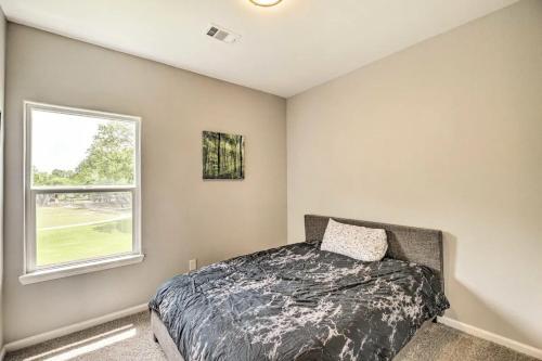 New Double Story Beautiful Condo Townhouse