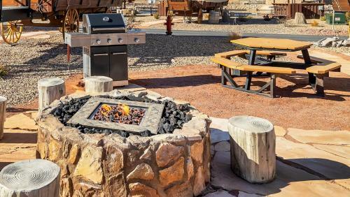 Zion White Bison Glamping & Rv Resort