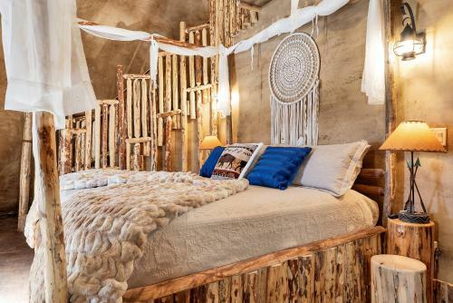 Zion White Bison Glamping & Rv Resort - Tipis And Kivas