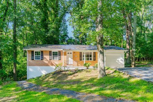 River & Kayak Cottage Deck Grill Fire Pit Wifi