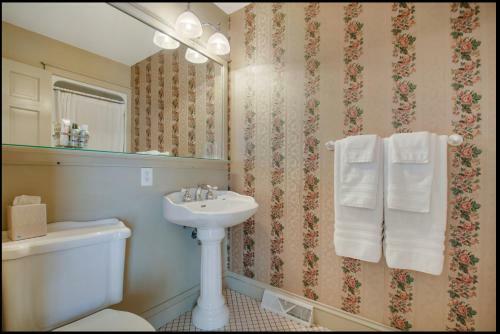 Carnegie Hall Boutique Hotel