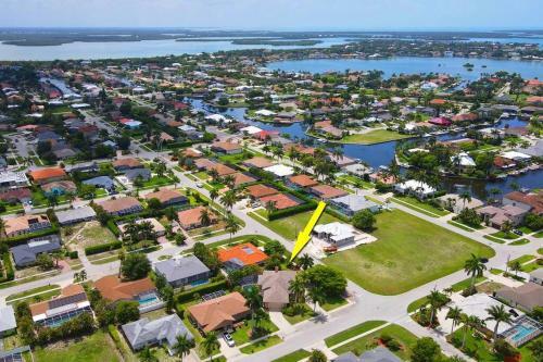 Villa Marco Island Retreat