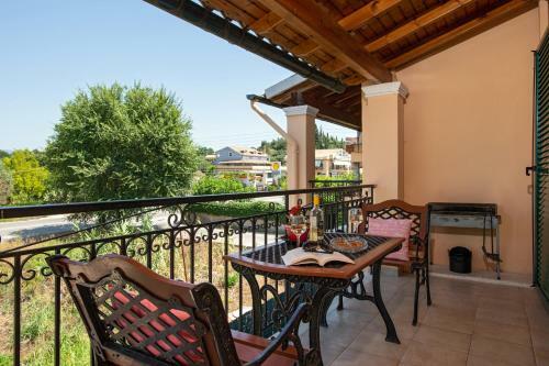 Xenia's Apartments In Alepou