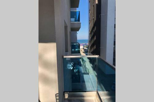 Wave 3 Residence Apartment - Beachfront -30m From The Beach