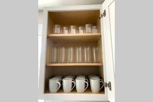 Remodeled 66th 3 King Beds Home In Denver