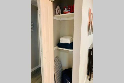 Remodeled 66th 3 King Beds Home In Denver