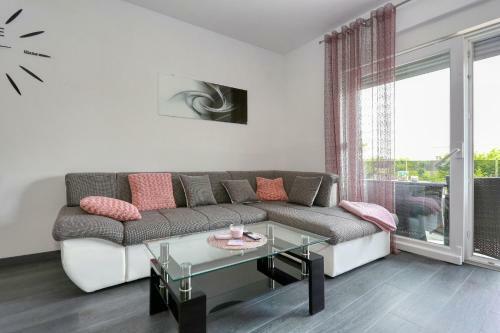 Apartments Laguna