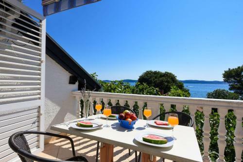 Apartments Bibinje By The Beach