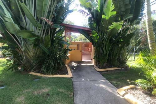 Apartamento Marcoola Beachfront 3br -pool-100m To The Beach.