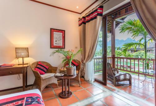 Hotel Riverside Boutique Resort, Vang Vieng