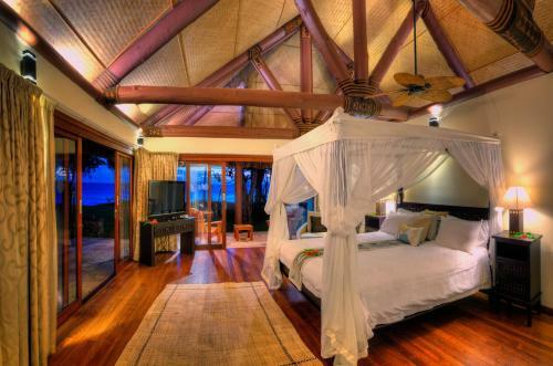 Hotel Nanuku Resort & Spa