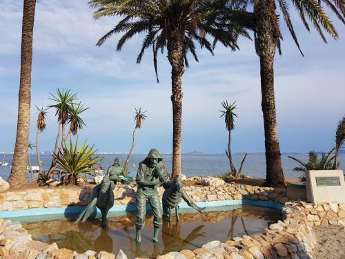 Salom� Beach Apartments