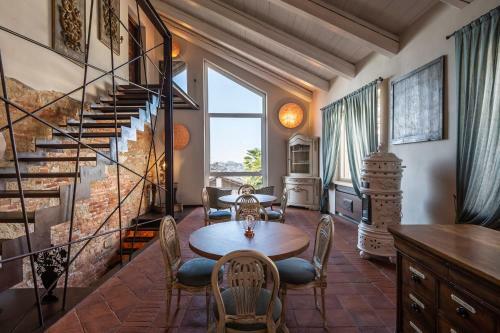 Hostal Egodomus Charme Apartments - Casa Della Gemma