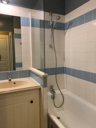 Apartamento Douchka - Appartement Piscine Parking -