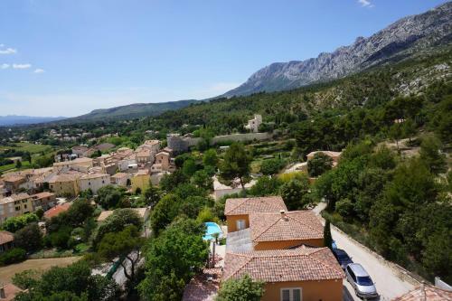 Hostal Maison D'h�tes La Garenne