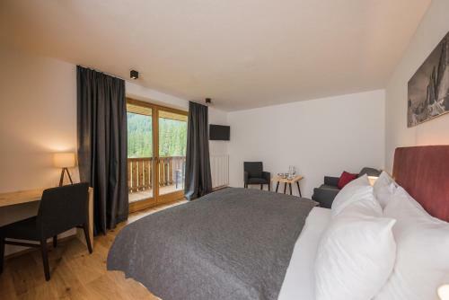 Hotel Dolomitenhof & Chalet Alte Post