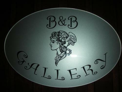 B&B Gallery