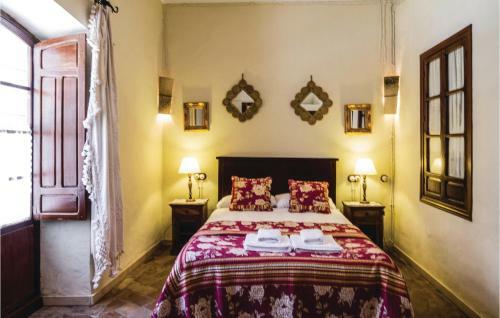 Six-bedroom Holiday Home In Luque