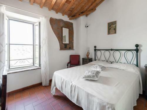 Pleasing Holiday Home In Elmo-sorano With A Whirpool
