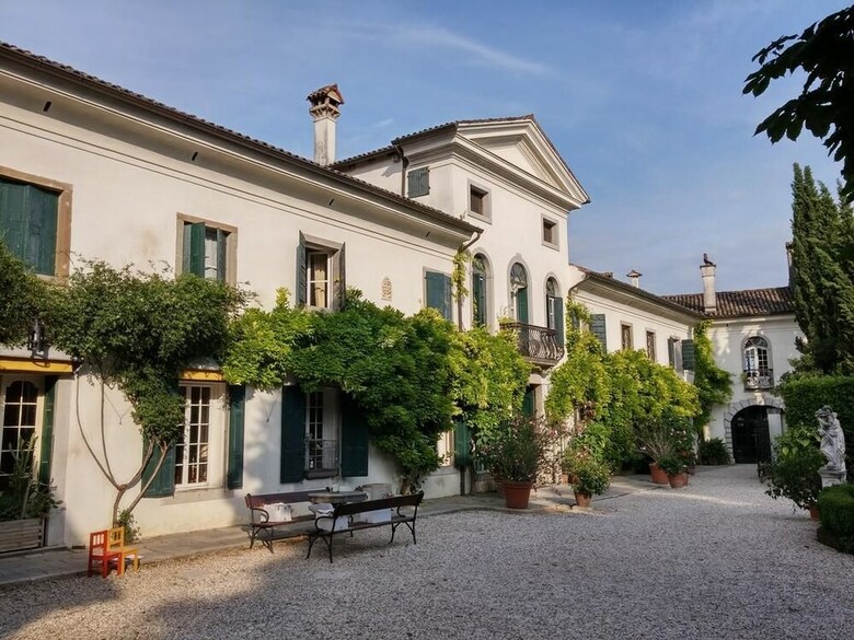 Hotel Villa Di Tissano