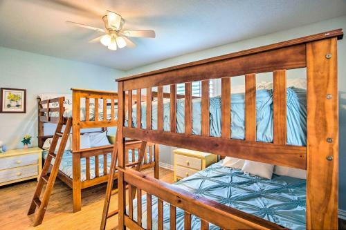 Cedar Creek Lake House With Private Hot Tub!