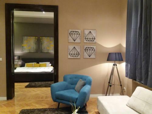 Lella Apartment - Pedestrian Zone & Charming Balcony