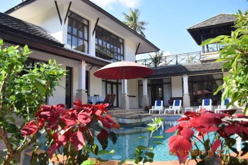4 Bedroom Pool Villa 1 ~ 30 Seconds Walk To Beach