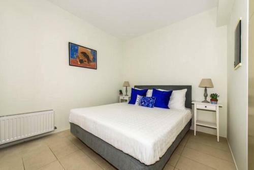 Vivian Art Apartments