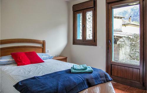 Nice Home In Llanes With 6 Bedrooms