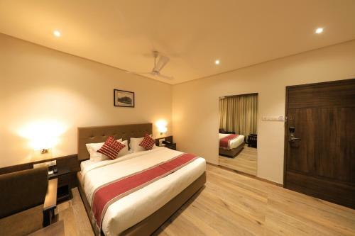 Hotel The Byke Suraj Club, Junagadh