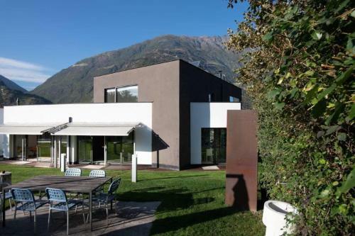 Au�ergew�hnlich! Villa! Lage! Kino! Weinkeller! ..