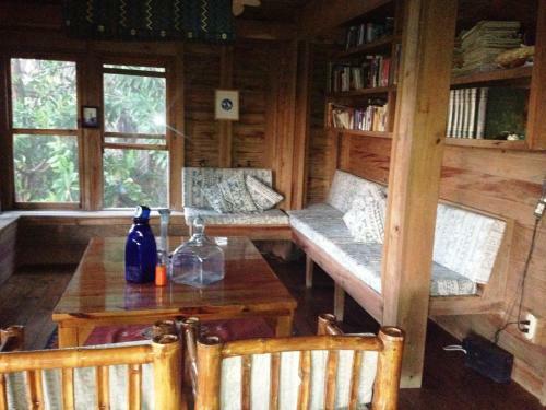 Roatan Bed & Breakfast Apartments