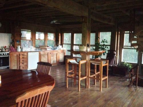 Roatan Bed & Breakfast Apartments