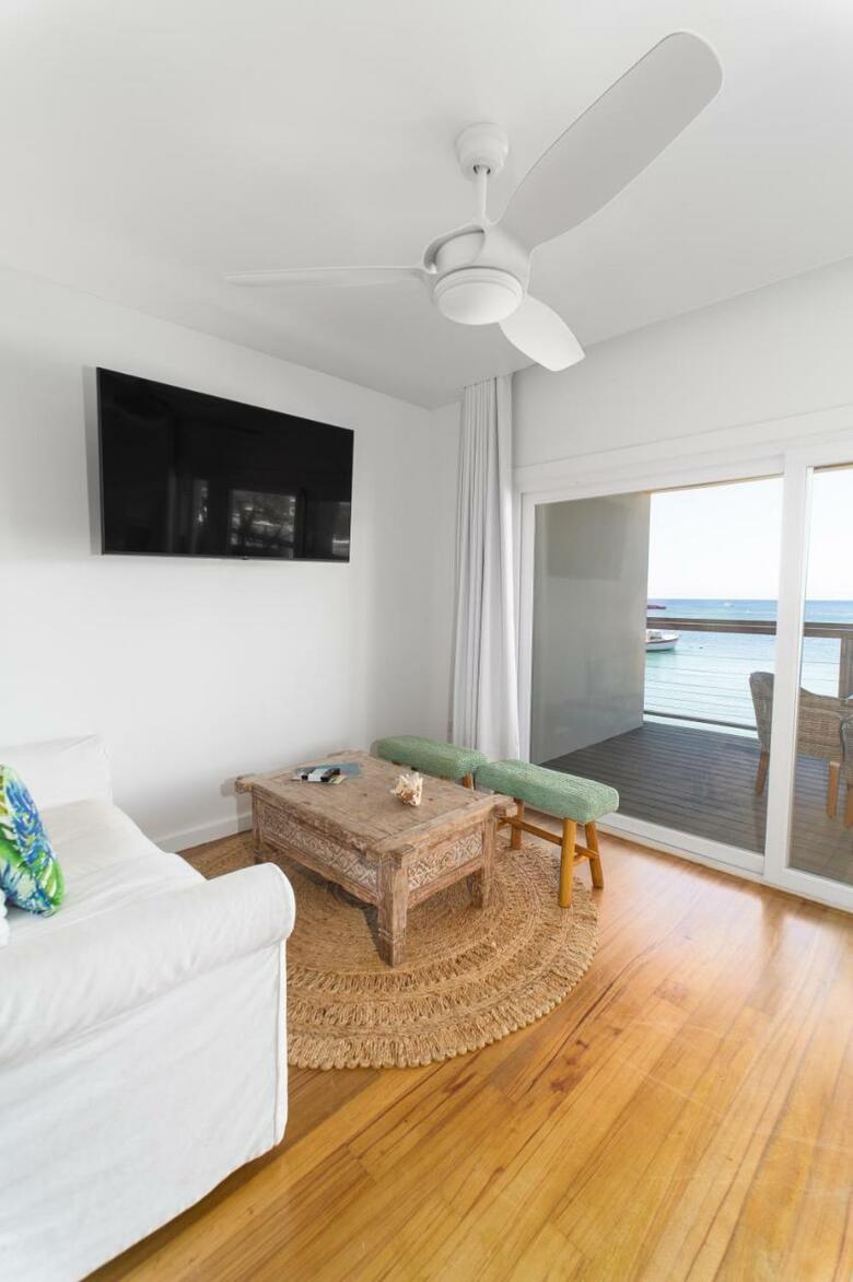 The Beach House Boutique Hotel