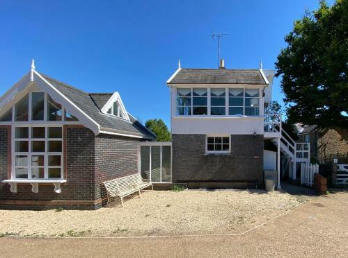 Unique Retreat In Wellow Nr Bath - Private Sauna