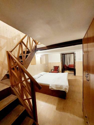 Hostal Room In Lodge - Duplex Suite 2 - Enjoy Your Ultimate Workations