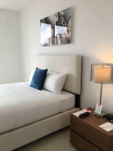 Luxurious Brand New Apartment Hallandale Beach