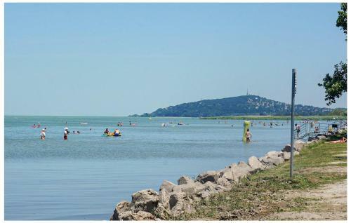 Holiday Home Pet�fi Utca-balatonfenyves