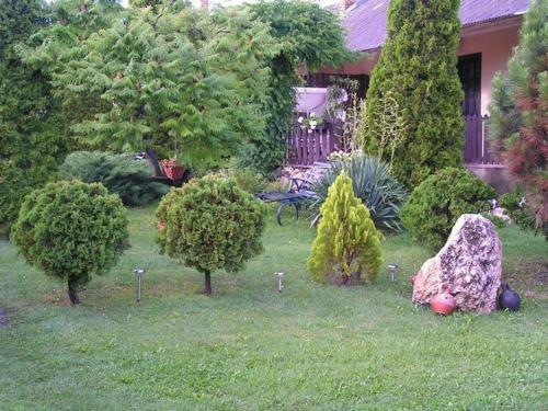 �r�kz�ld Apartmanok Balatonfenyves