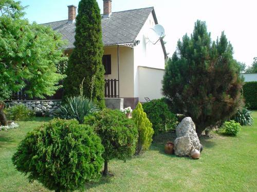 �r�kz�ld Apartmanok Balatonfenyves