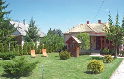Holiday Home Balatonfenyves 40