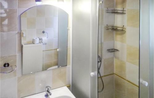 Holiday Home Balatonfenyves 40